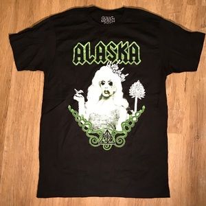 Hot Topic ‘Alaska 5000’ T-shirt (Medium/Black)